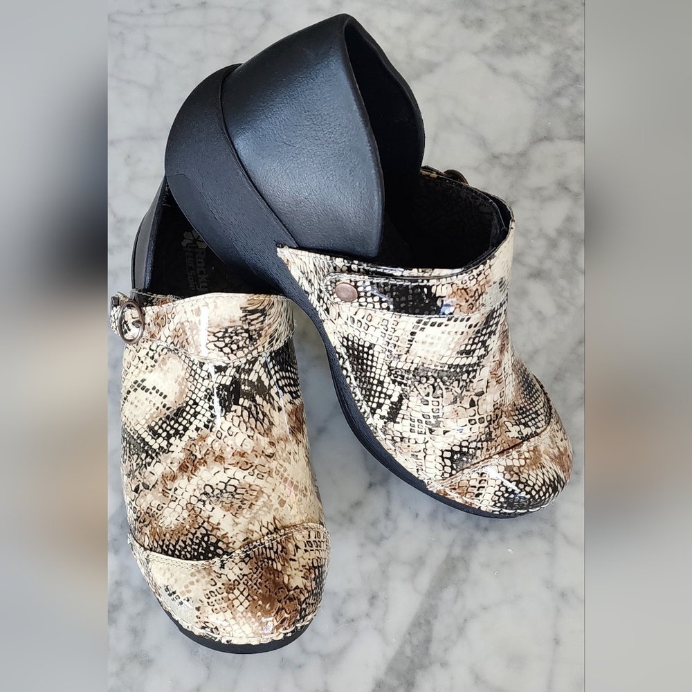Women's Rocky For E U R Soul Serpentine Clogs Mules Size 37/6.5 New Without Box